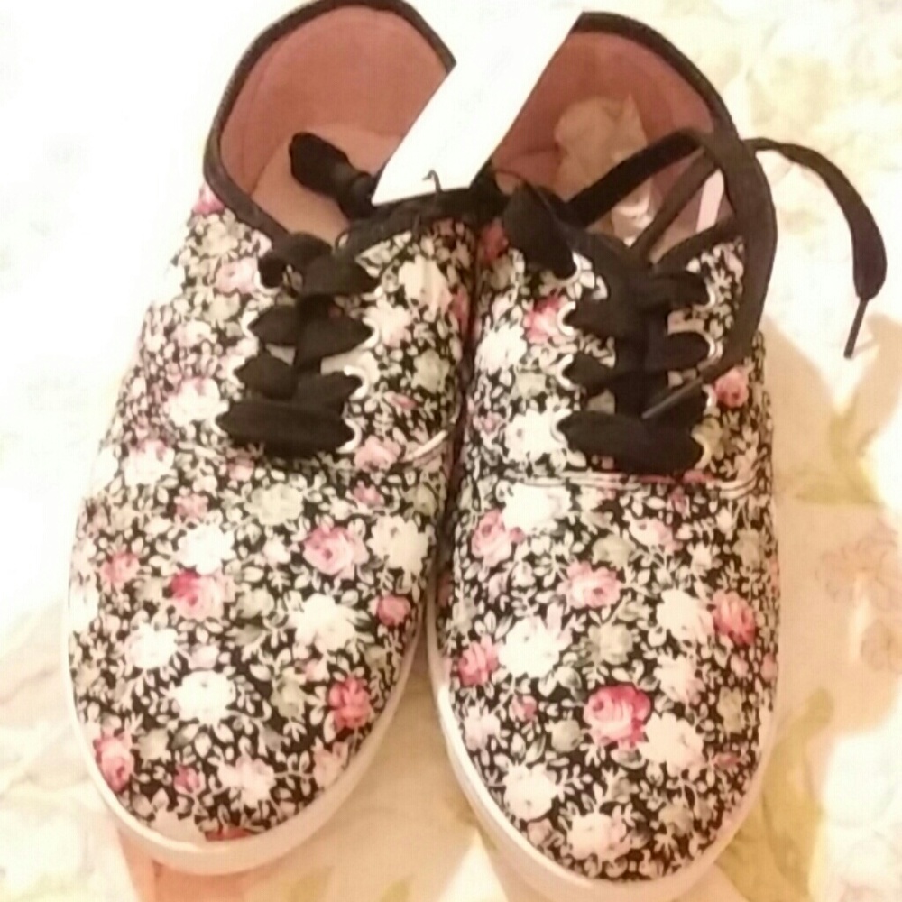 Women's Shoes